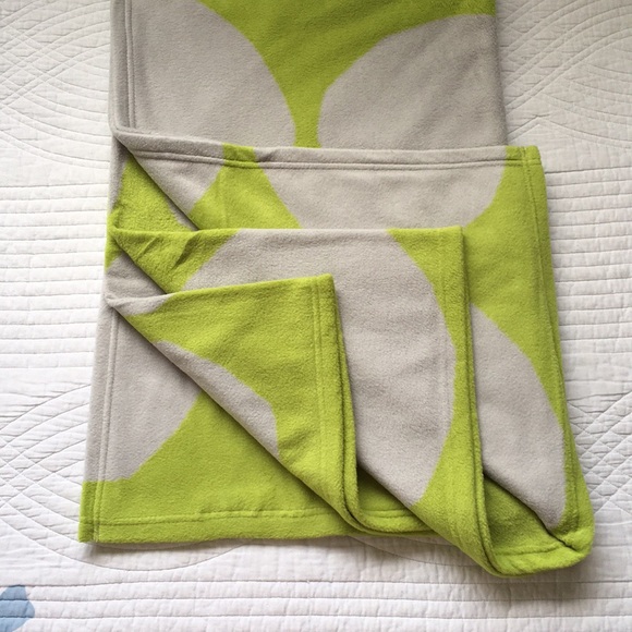 Marimekko Blanket Throw Fleece Kivet Green Gray - Picture 4 of 13